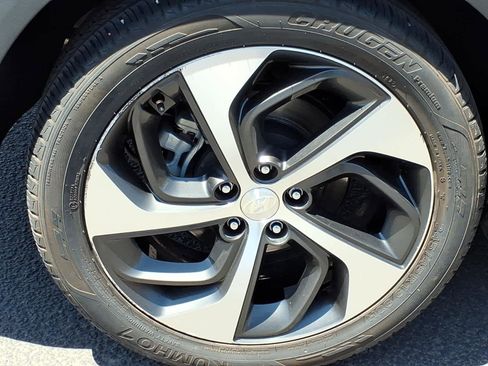 Used 2018 Hyundai Tucson Value AWD/4WD image 15