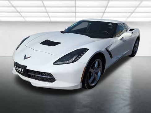 Used 2017 Chevrolet Corvette Stingray Coupe w/ 1LT image 22