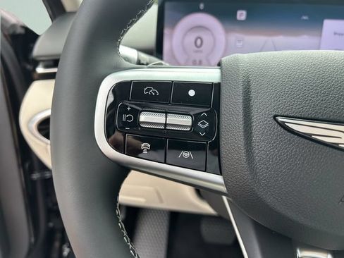New 2026 Genesis GV70 2.5T Advanced w/ G1 Accessory Package AWD/4WD image 32