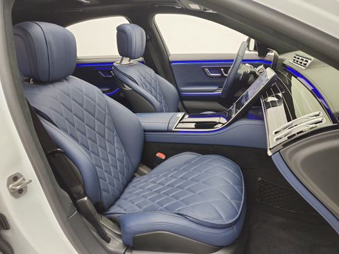 Used 2025 Mercedes-Benz S 580 4MATIC Sedan image 20