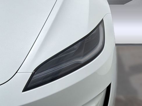 Used 2025 Tesla Model 3 Performance AWD/4WD image 10