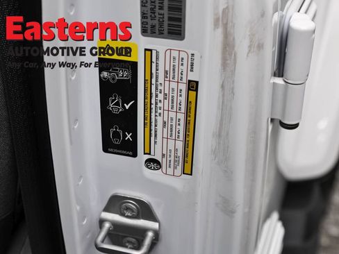 Used 2025 Jeep Wrangler Unlimited Sahara AWD/4WD image 31
