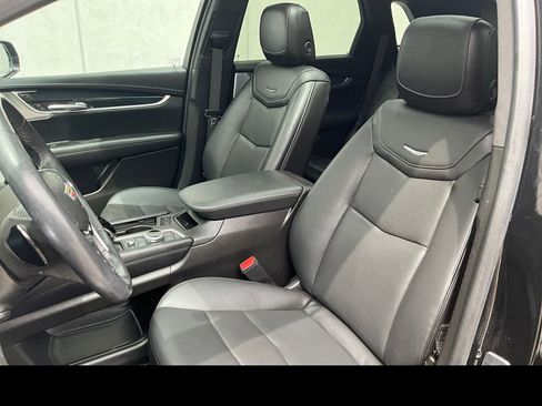 Certified 2023 Cadillac XT5 Premium Luxury AWD/4WD image 9