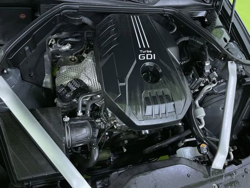 Used 2020 Genesis G70 2.0T image 18