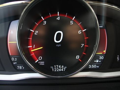 Used 2016 Volvo XC70 T5 Premier w/ Proximity Package AWD/4WD image 7