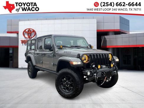 Used 2023 Jeep Gladiator Willys image 1