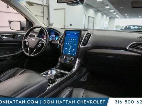 Used 2022 Ford Edge Titanium image 28