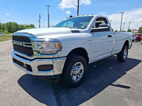 Used 2020 RAM 2500 Tradesman w/ Chrome Appearance Group AWD/4WD image 5