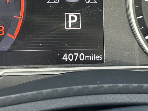 Used 2025 Nissan Versa SV w/ Trunk Package image 28