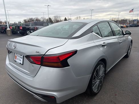 Used 2023 Nissan Altima 2.5 SL image 5