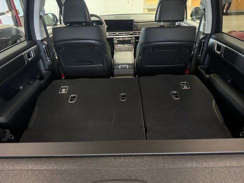 Used 2025 Hyundai Santa Fe XRT image 9