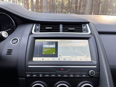 Used 2020 Jaguar E-PACE image 5