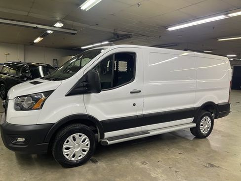 Used 2024 Ford Transit 250 Low Roof w/ Exterior Upgrade Package image 5