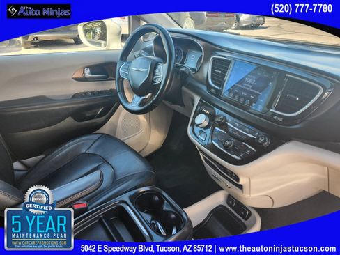Used 2017 Chrysler Pacifica Touring-L Plus w/ Advanced Safetytec Group image 19
