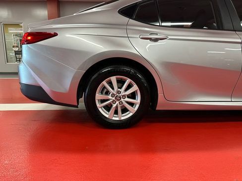 Used 2026 Toyota Camry LE FWD image 30