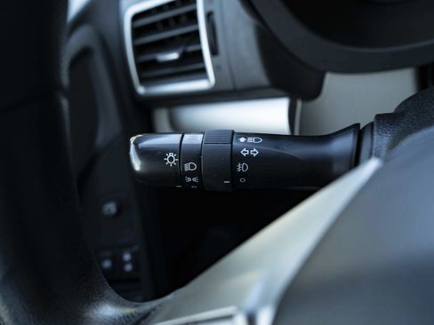 Used 2016 Subaru Forester 2.5i Premium image 23