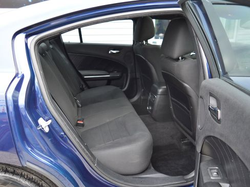 Used 2014 Dodge Charger R/T w/ Wheels & Tunes Group image 22