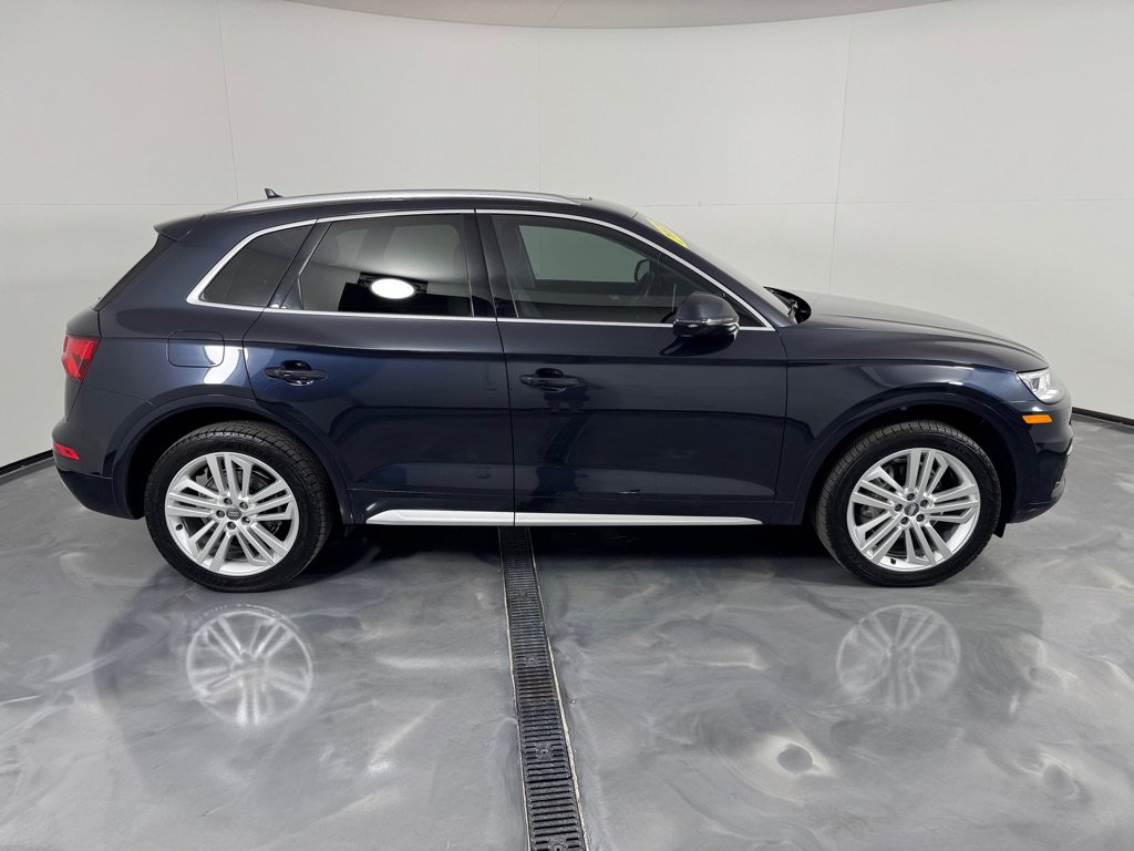 Used 2018 Audi Q5 2.0T Premium Plus w/ Premium Plus Package AWD/4WD image 4