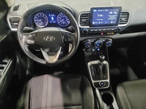 Used 2020 Hyundai Venue SEL w/ Convenience Package FWD image 22