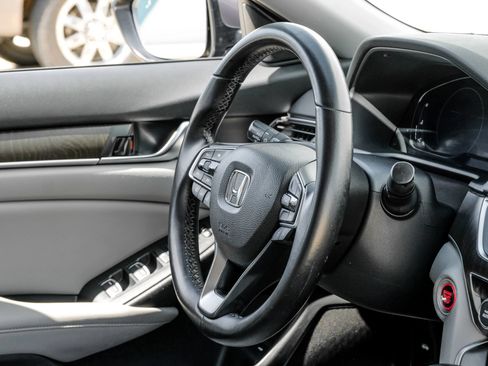 Used 2018 Honda Accord EX-L image 19
