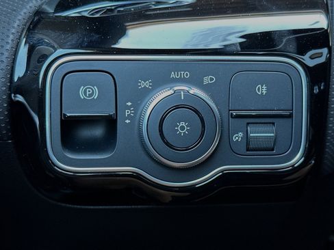 New 2025 Mercedes-Benz CLA 35 AMG 4MATIC image 30