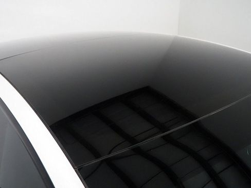 Used 2023 Tesla Model 3 RWD image 4