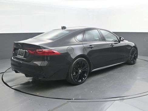Certified 2024 Jaguar XF R-Dynamic SE AWD/4WD image 7