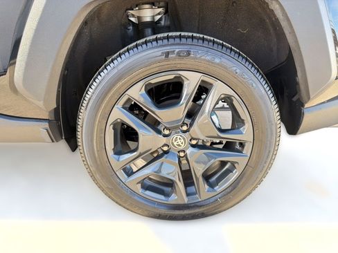 Used 2023 Toyota RAV4 Adventure image 11
