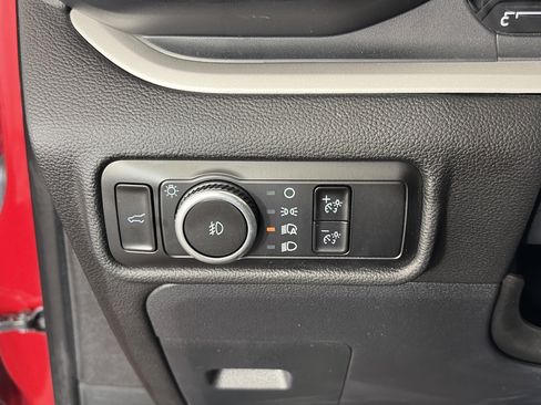 Used 2023 Ford Explorer XLT w/ Equipment Group 202A image 32