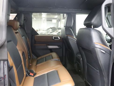 Used 2021 Ford Bronco Outer Banks AWD/4WD image 21