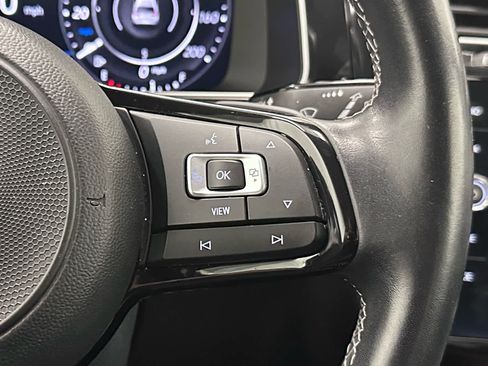 Used 2019 Volkswagen Golf R 4-Door AWD/4WD image 26