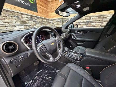 Used 2024 Chevrolet Blazer Premier w/ Driver Confidence II Package image 9