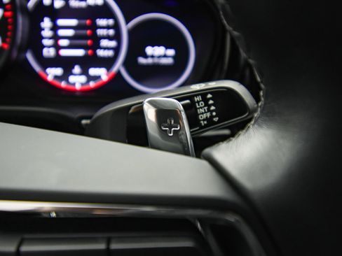 Used 2022 Porsche Panamera 4S image 37