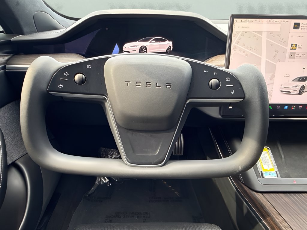 Used 2023 Tesla Model S AWD/4WD image 14