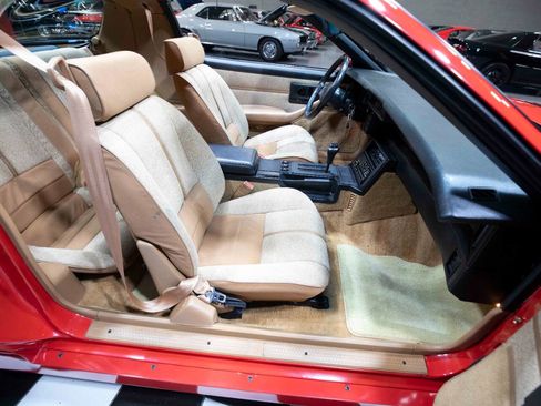 Used 1989 Chevrolet Camaro IROC-Z image 39