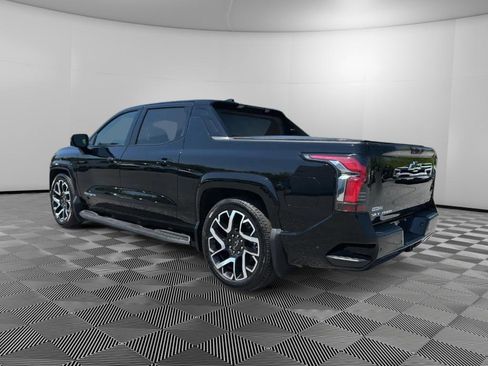 Used 2024 Chevrolet Silverado EV RST AWD/4WD image 3