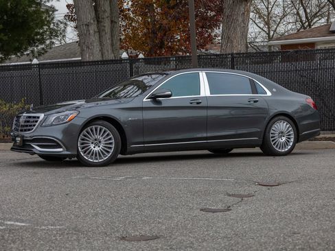 Used 2018 Mercedes-Benz Maybach S 560 4MATIC image 16