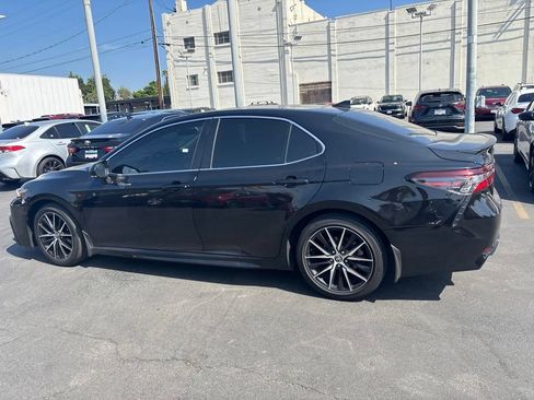 Used 2022 Toyota Camry SE w/ Carpet Mat Package (TMS) FWD image 7