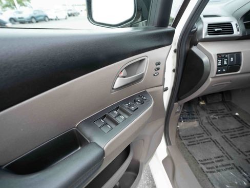 Used 2013 Honda Odyssey Touring image 7