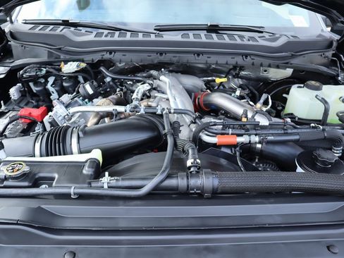 New 2026 Ford F250 Lariat w/ Black Appearance Package image 22