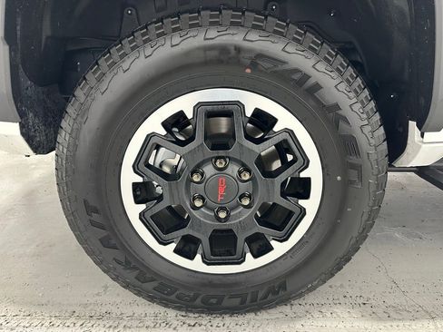 Used 2025 Toyota 4Runner TRD Off-Road image 62