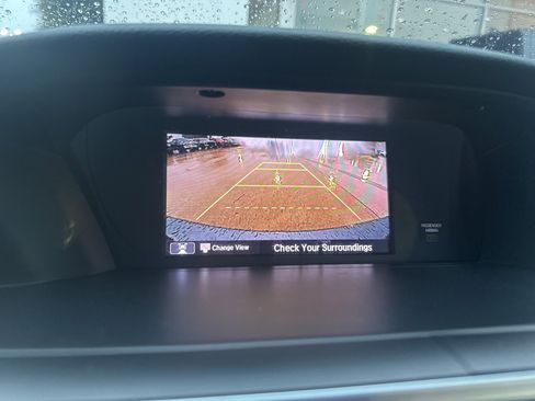 Used 2017 Honda Accord EX-L image 2