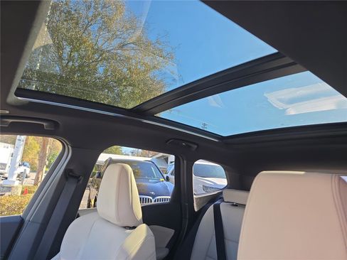 Used 2025 BMW X1 xDrive28i image 23