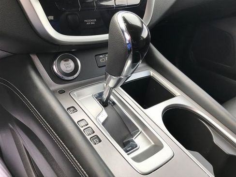 Used 2024 Nissan Murano SV image 8