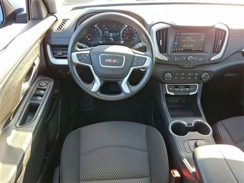 Used 2024 GMC Terrain SLE image 11