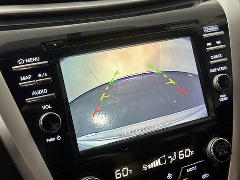 Used 2017 Nissan Murano SV image 21