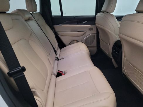 Used 2023 Jeep Grand Cherokee 4WD 4xe w/ Luxury Tech Group II image 19