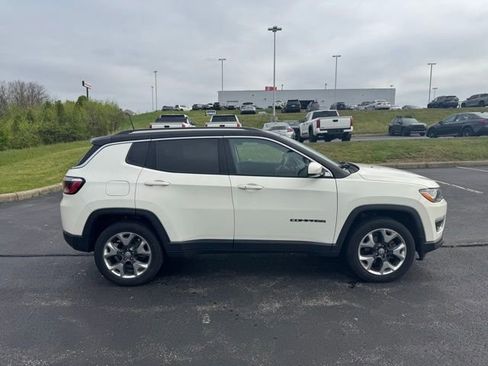 Used 2018 Jeep Compass Limited image 2