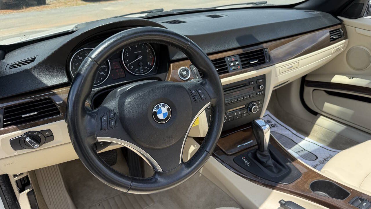 Used 2013 BMW 328i Convertible RWD image 14