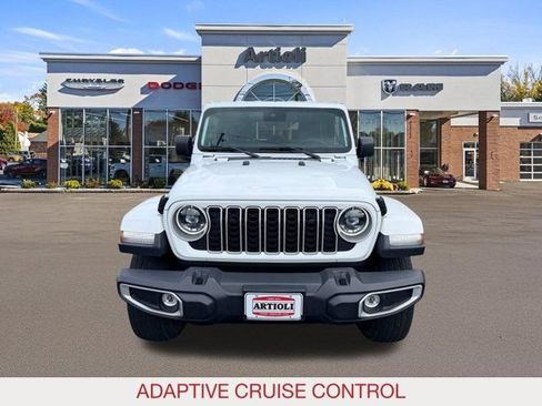 Certified 2025 Jeep Wrangler Unlimited Sahara AWD/4WD image 3